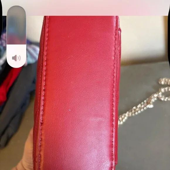 RED QUILTED PURSE WITH HANDLE - Picture 4 of 4